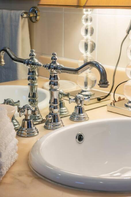 Dauphine Saint Germain 6Th Arr 2Bedrooms 파리 외부 사진